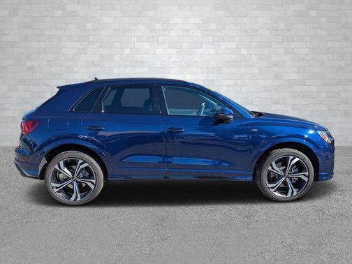 2024 Audi Q3 45 S line Premium