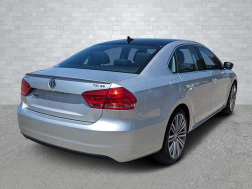 2015 Volkswagen Passat 1.8T Sport