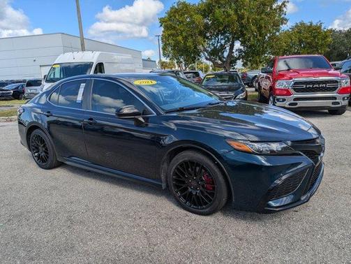2021 Toyota Camry SE
