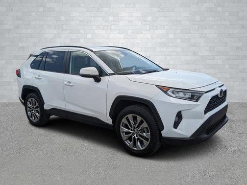 2019 Toyota RAV4 XLE Premium
