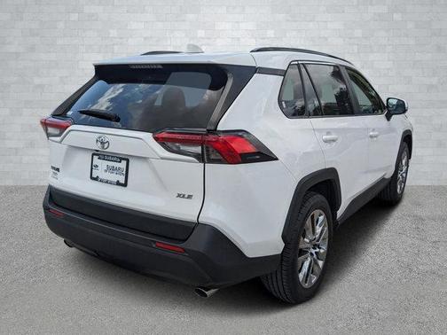 2019 Toyota RAV4 XLE Premium