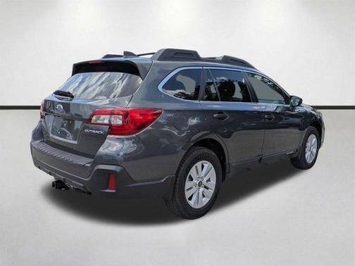 Magnetite Gray Metallic 2019 Subaru Outback 2.5i Premium