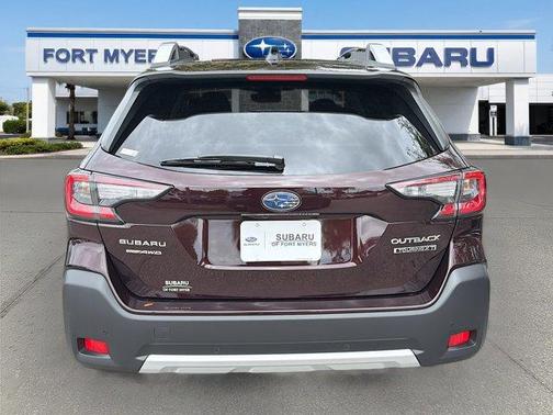 2025 Subaru Outback Touring XT