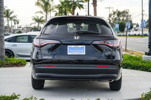 2026 Honda HR-V LX