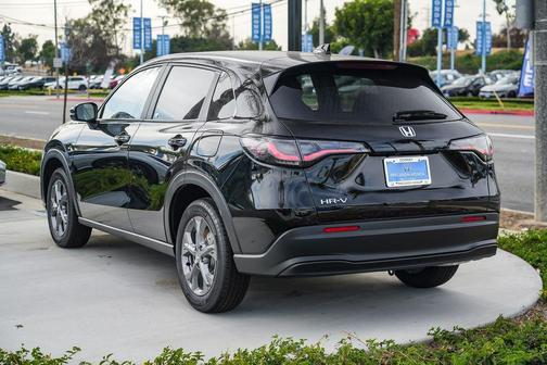 2026 Honda HR-V LX