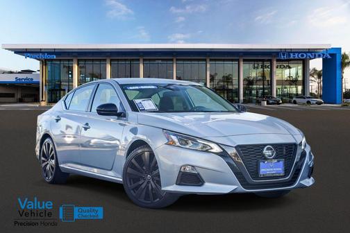 2020 Nissan Altima SR FWD