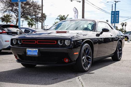 2022 Dodge Challenger SXT