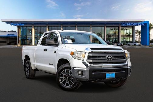 2015 Toyota Tundra SR5