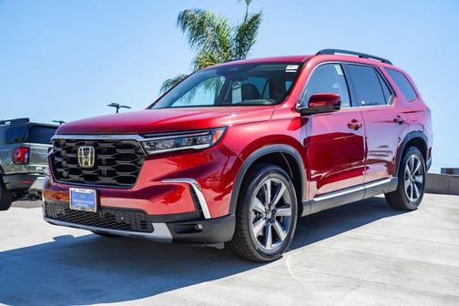 2025 Honda Pilot Touring 8-Passenger