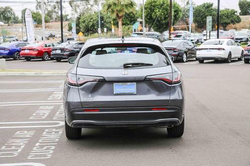 Modern Steel Metallic 2024 Honda HR-V LX