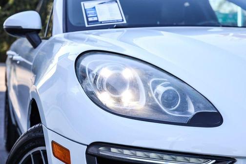 2015 Porsche Macan S