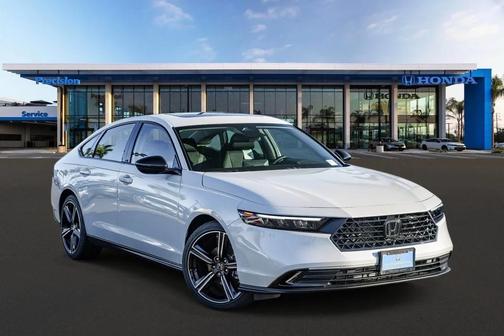 Platinum White Pearl 2026 Honda Accord SE