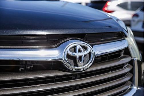 2016 Toyota Highlander LE