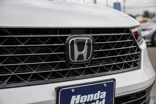 2023 Honda Accord Hybrid Base
