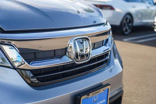 2022 Honda Pilot Touring 8-Passenger