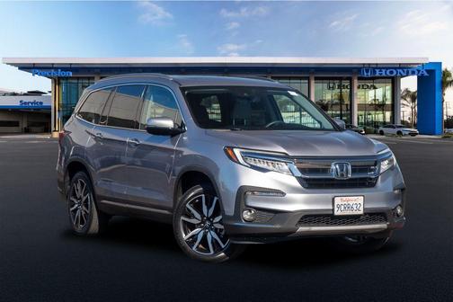 2022 Honda Pilot Touring 8-Passenger