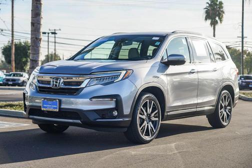 2022 Honda Pilot Touring 8-Passenger