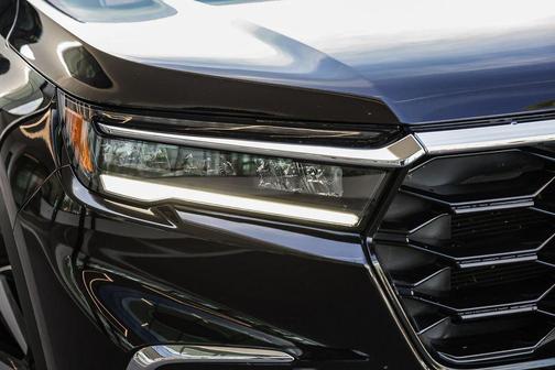 Crystal Black Pearl 2025 Honda Pilot Touring 8-Passenger