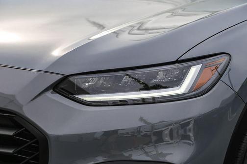 Urban Gray Pearl 2024 Honda HR-V Sport