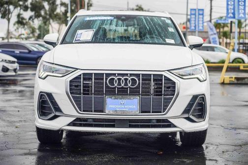 2024 Audi Q3 Premium 45 TFSI S line quattro Tiptronic