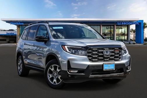Lunar Silver Metallic 2023 Honda Passport AWD TrailSport