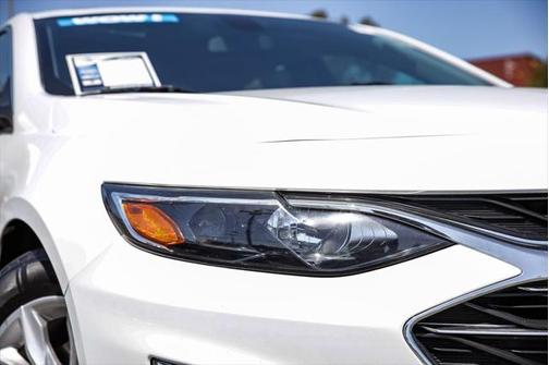 2022 Chevrolet Malibu FWD LT