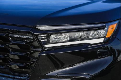 2025 Honda Pilot Black Edition