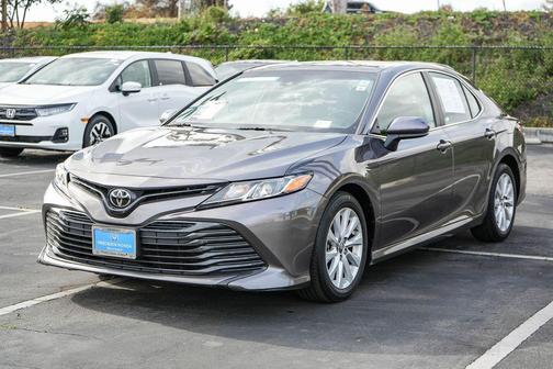 2018 Toyota Camry LE