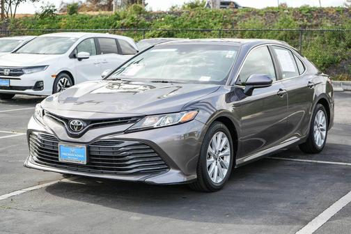 2018 Toyota Camry LE