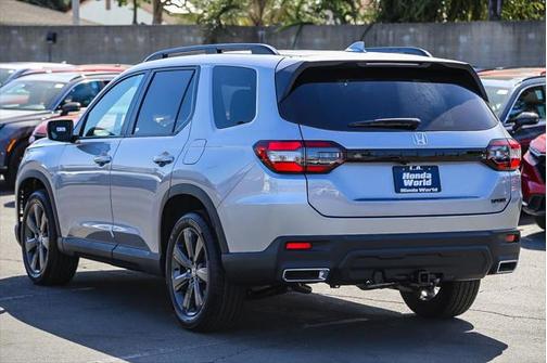 2025 Honda Pilot Sport