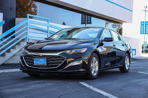 2022 Chevrolet Malibu FWD LT