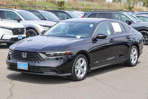 Crystal Black Pearl 2024 Honda Accord LX 1.5T