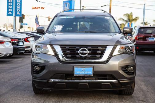 2020 Nissan Pathfinder Platinum 2WD