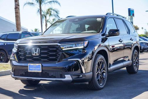 2025 Honda Pilot Touring 8-Passenger