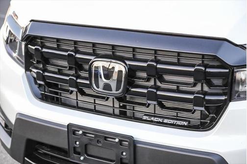 2025 Honda Ridgeline Black