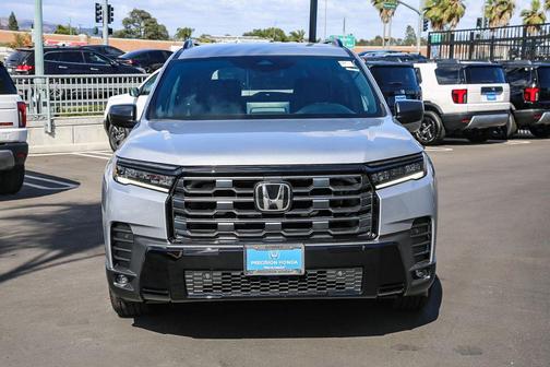 Solar Silver Metallic 2026 Honda Pilot Sport
