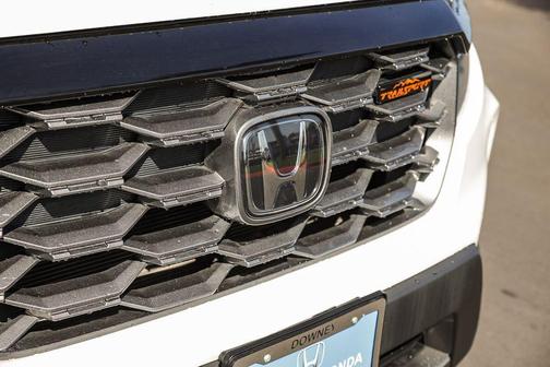 Platinum White Pearl 2022 Honda Passport AWD TrailSport