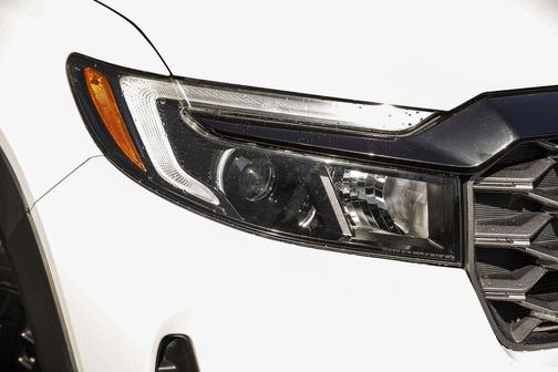 Platinum White Pearl 2022 Honda Passport AWD TrailSport