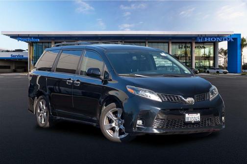 2018 Toyota Sienna SE