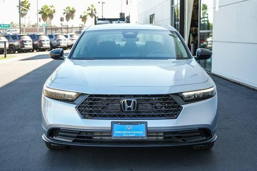 Solar Silver Metallic 2026 Honda Accord SE
