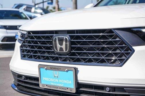 Platinum White Pearl 2026 Honda Accord Hybrid EX-L