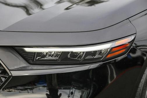 Crystal Black Pearl 2023 Honda Accord EX 1.5T