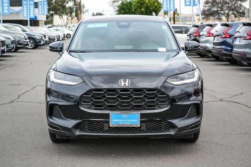 Crystal Black Pearl 2024 Honda HR-V LX