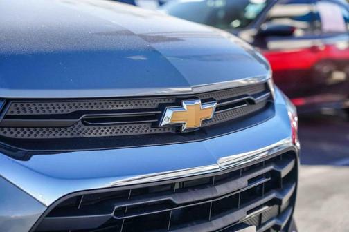 Sterling Gray Metallic 2023 Chevrolet Trailblazer LT