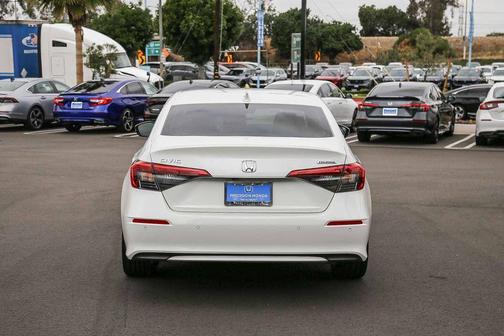 Platinum White Pearl 2024 Honda Civic Touring