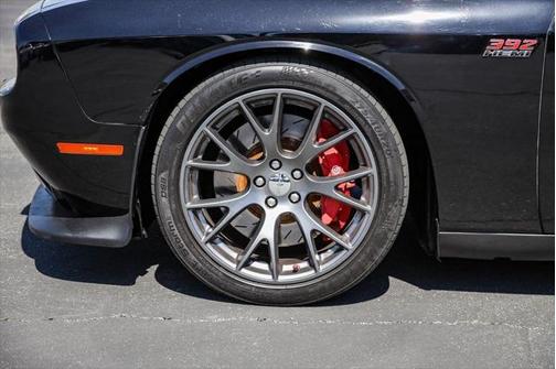 2015 Dodge Challenger SRT 392