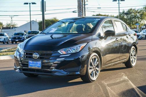 2023 Nissan Versa 1.6 SV