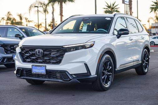 Platinum White Pearl 2026 Honda CR-V Hybrid Sport FWD