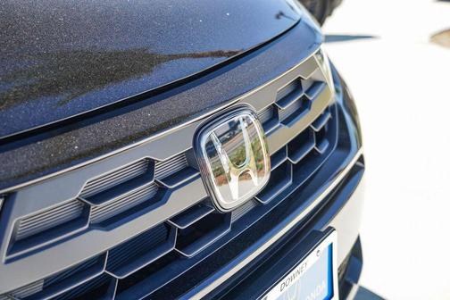 Crystal Black Pearl 2026 Honda Odyssey Sport-L