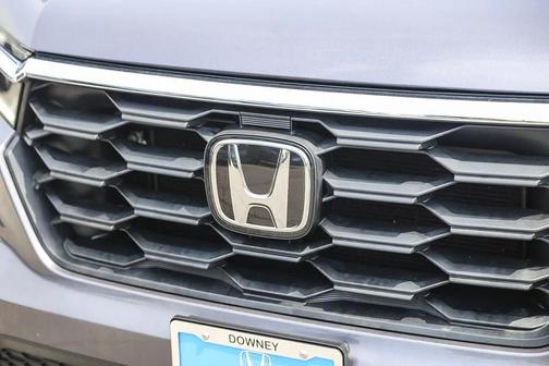 Modern Steel Metallic 2023 Honda Pilot 2WD EX-L 7 Passenger